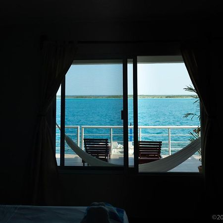 Casa Sol Y Luna Bacalar Bed and Breakfast Buitenkant foto